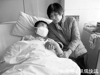 手术室|亲生儿子进了手术室抢救,连续三天,母亲却祈祷儿子不要活着出来