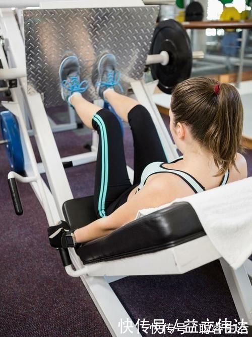 手臂|瑜伽中,被誉为“最美的三角式”,它到底有什么魔力?