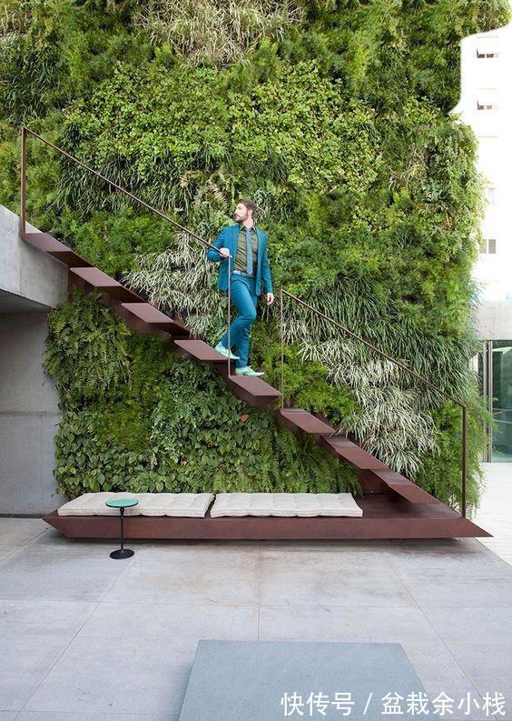 楼梯|比起楼梯装在室内,我更喜欢院里,下方铺甲板,躺下乘凉惬意极了