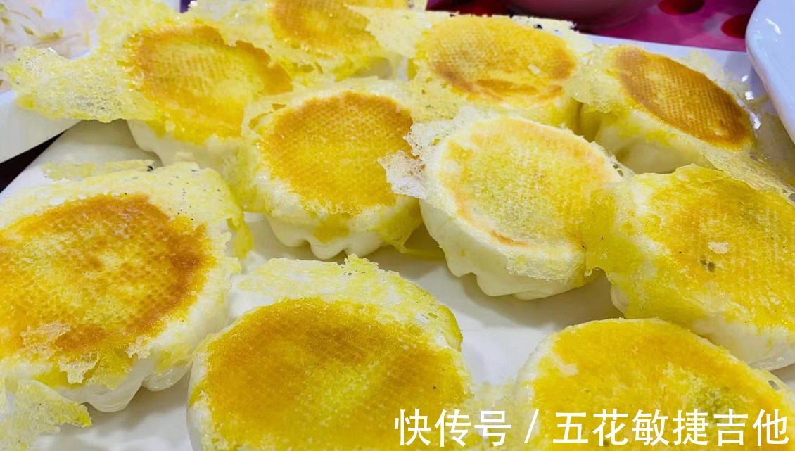 朋友办满月酒，总共花12800多元，晒到朋友圈，大家说菜很实惠！