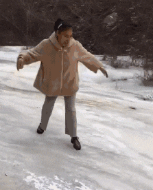 |搞笑GIF:本以为是郎才女貌 怎料想是狼心狗肺