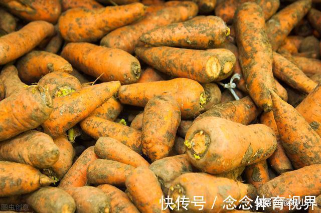 表皮|买胡萝卜,到底选带泥的还是不带泥的?菜贩:这种我从不给家人吃