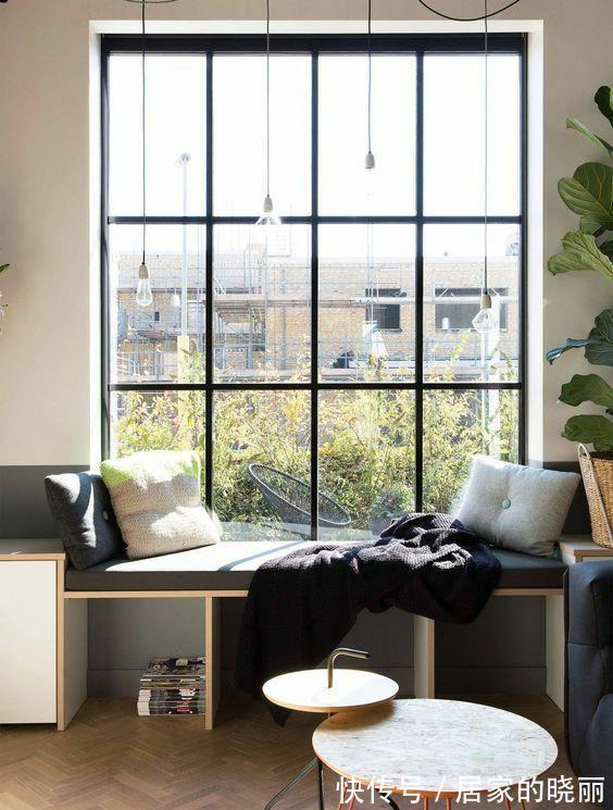 书房|小户型的窗户边上怎么做？飘窗、书房、卡座都可以