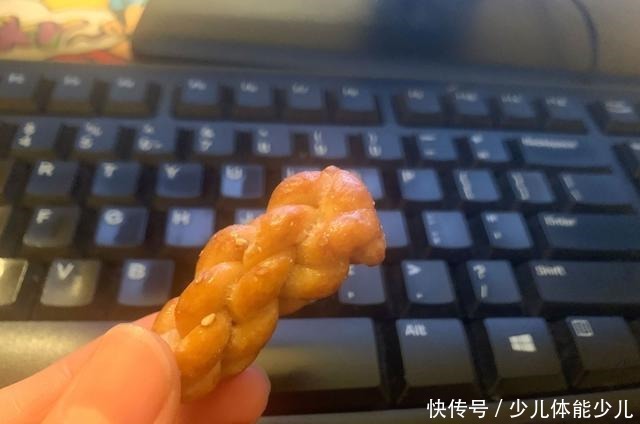 薇娅李佳琦带火的5种零食,尝到味道就念念不忘,你吃过几种