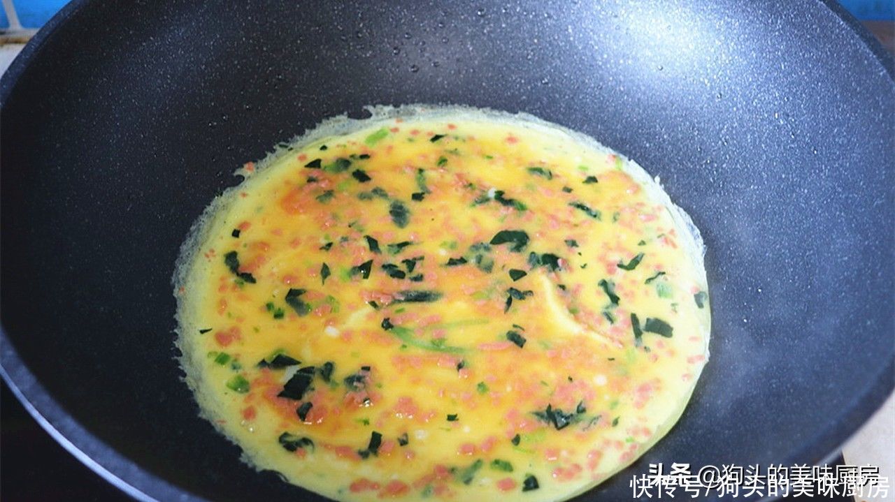 香肠|天热不想做饭，教你十分钟做法，有菜有蛋，做法简单又营养