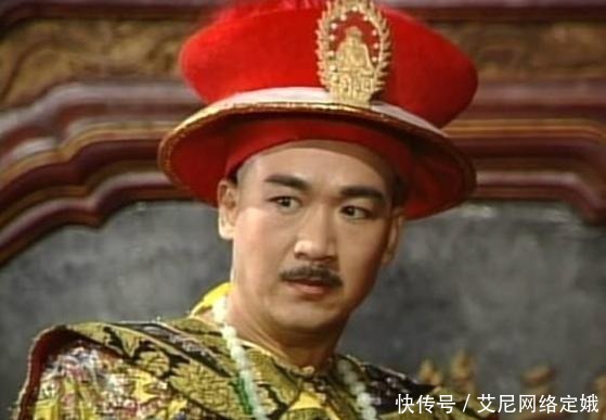 遗言|奇女死前要求葬在小山包上，遗言：会有天子来守墓