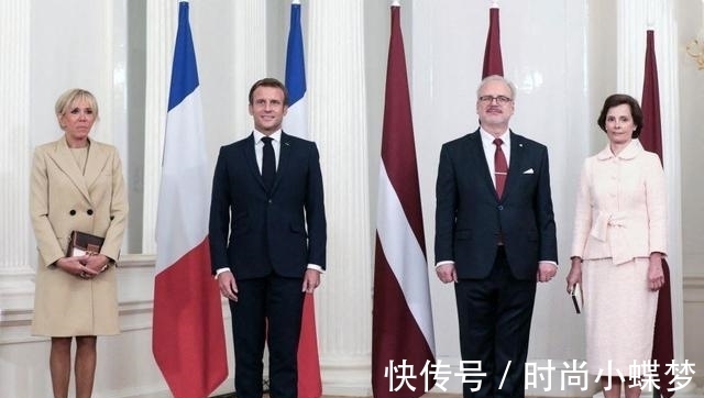 布丽吉特|法第一夫人终于换发型了!穿黑丝袜配高跟鞋,马克龙笑得合不拢嘴