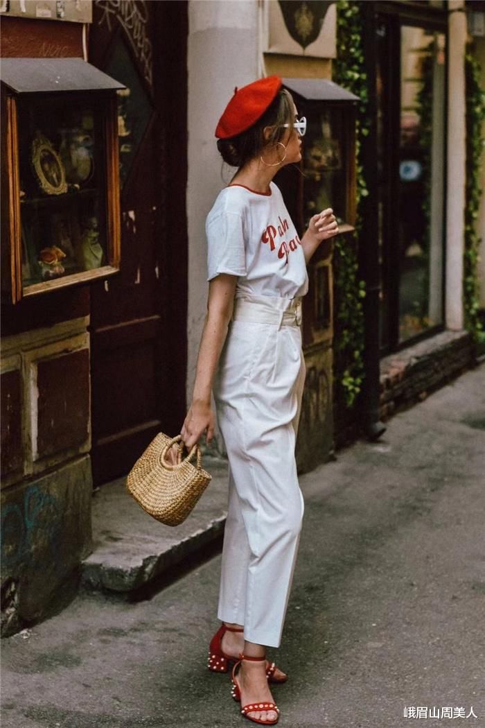 请脱下你的“阔腿裤”，太土了！今年流行穿“纸袋裤”，时髦显瘦