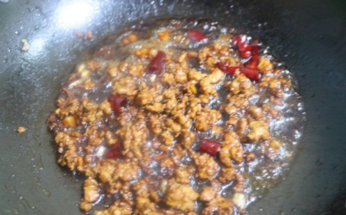 这道菜大人小孩都爱吃,我家每周吃一次,每次做一大碗,全吃光!