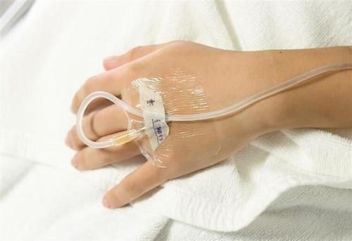 服毒|每年20万中国人死于用药不当！这样服药如“服毒”