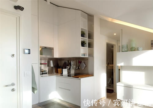 小房子|一家四口挤在49㎡小房子里,半平米不敢浪费,电视挂得比沙发低