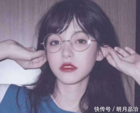 00后喜欢戴“圆框眼镜”学生党要注意，这“3种人”戴起来贼难看
