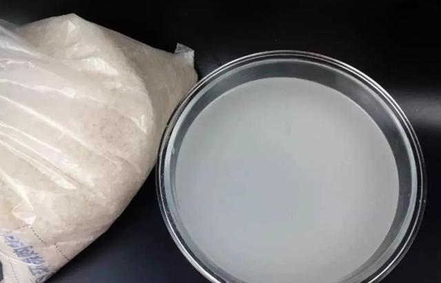 废油|厨房里这3样垃圾,废油、鸡蛋壳、淘米水,拿来养花效果一级棒