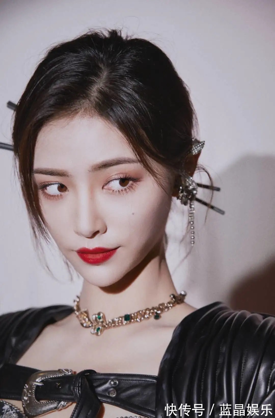 麦清|大小乔只会耍宝，苏杉杉唱歌跑调，SNH48为何难培养出色的偶像？