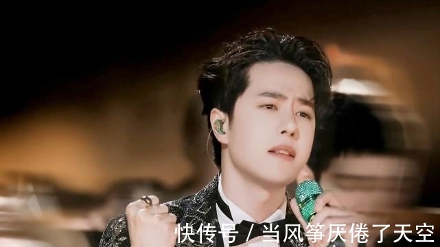 上了一次跨年，黑热搜连续挂了两天！王一博，到底是得罪了谁？