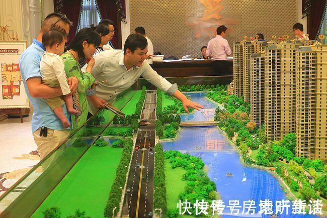 刚需|同一栋楼,为何受欢迎的东户,远没有西户好卖?内行给出3点分析