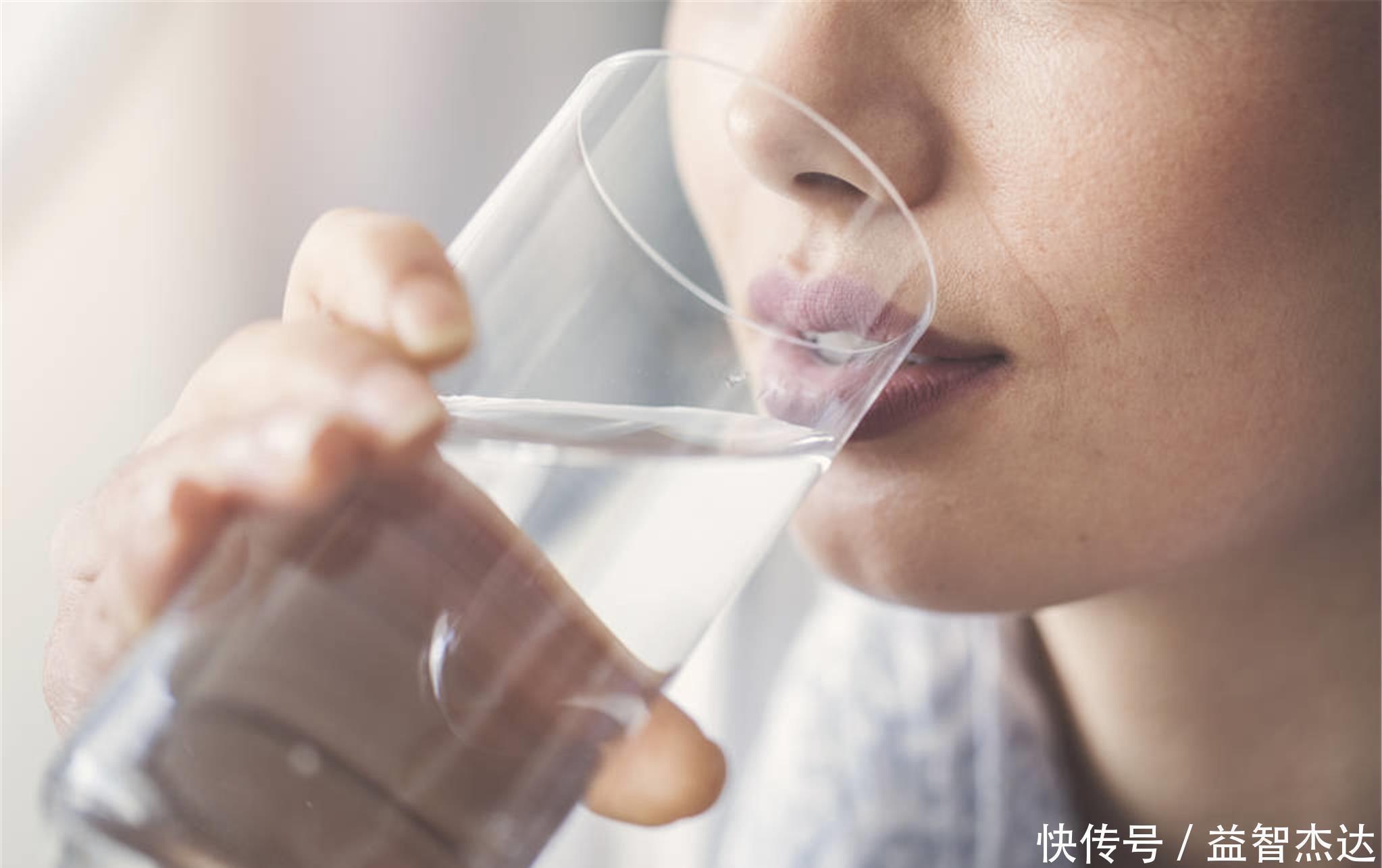 喝水|不管男人女人,这3个时间一定不能喝水,别不听劝,等吃亏就晚了