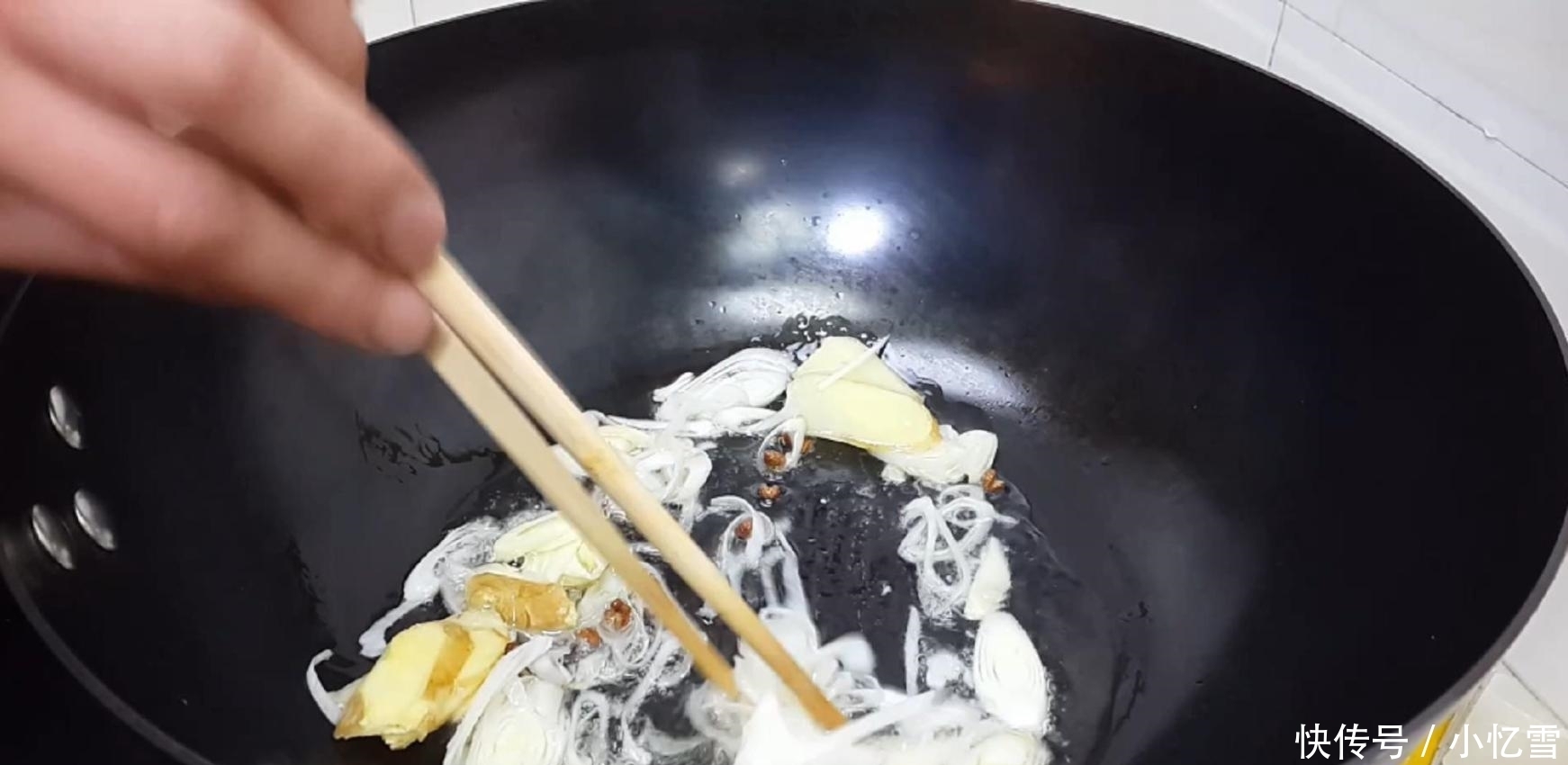 排骨这样做才好吃,教你简单一做,比买的还好吃,老婆一盘不够吃