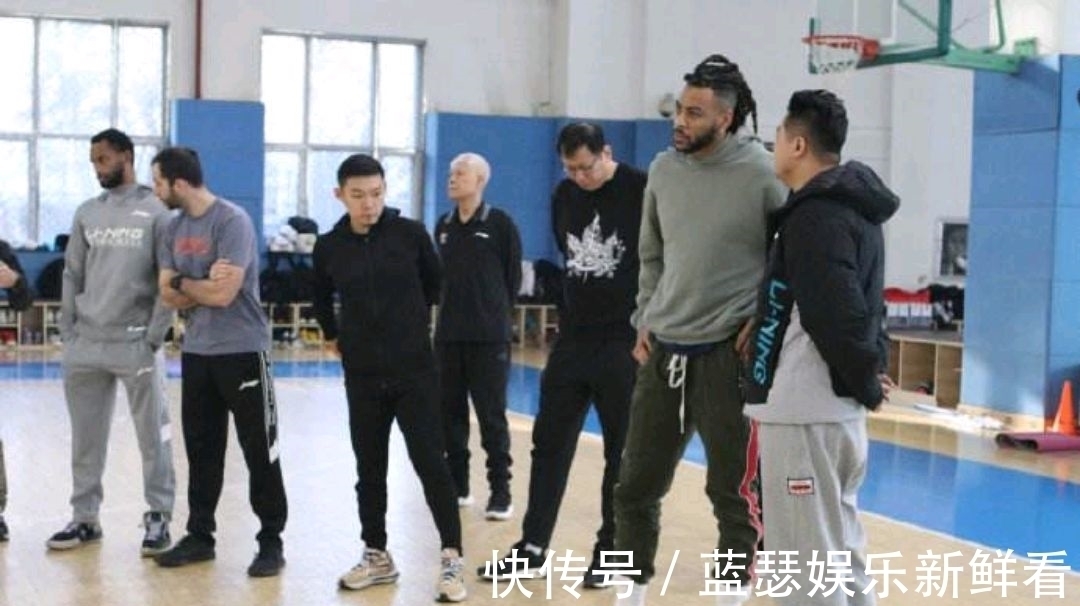 福格|14分15板!辽篮大外创CBA两项纪录 优缺点太明显 杨鸣找到使用说明