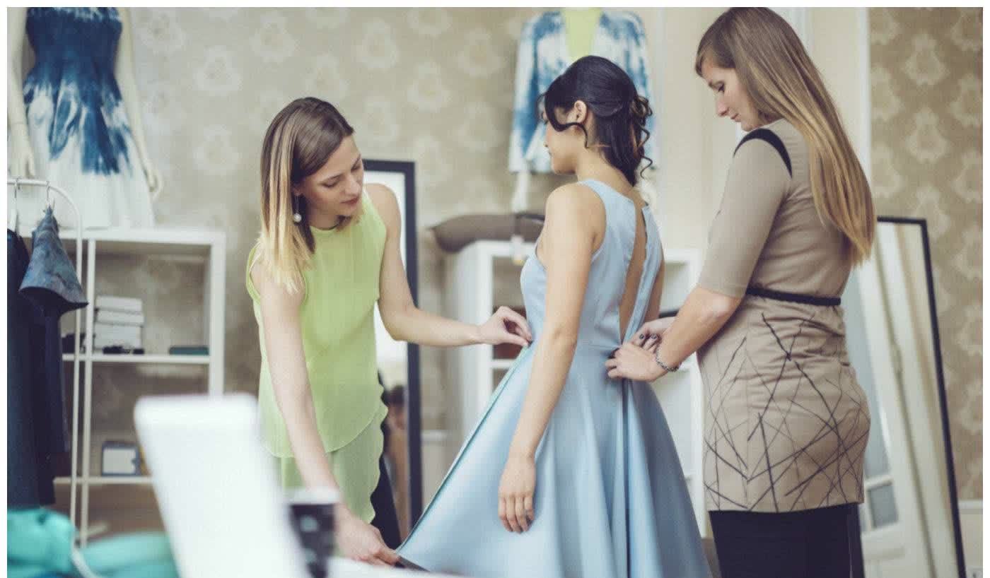 服装|衣服全是“假货”?继“南极人”之后,这4家品牌也靠卖吊牌赚钱