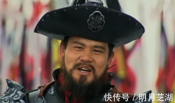 秦明@排名第十九的梁山好汉与秦明不分高下,面对关胜仅支撑十个回合