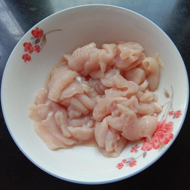 开胃|凉拌鸡胸肉，鸡肉软嫩，清爽开胃