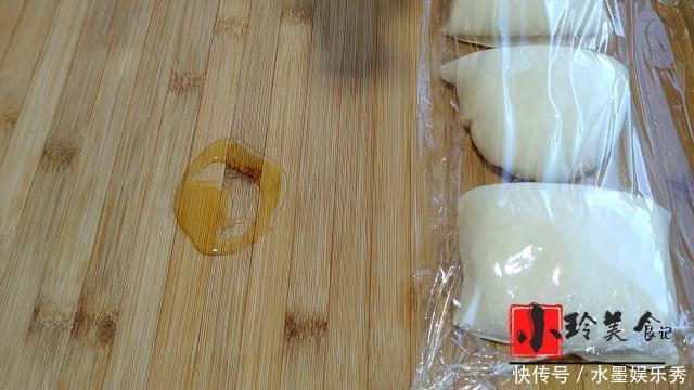 烙饼|烙饼为什么发干发硬大多人以为用开水烫面,抹很多油,其实都错