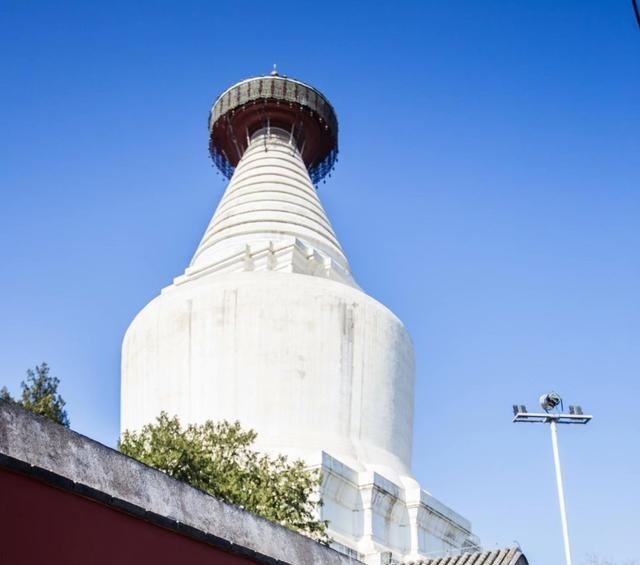 寺院|妙应寺俗称白塔寺是一座藏传佛教格鲁派寺院妙应寺始建于元朝