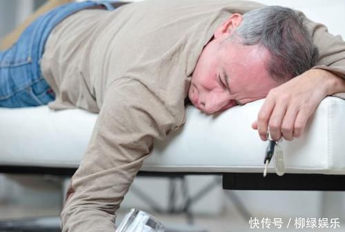 劝告：长期喝酒，若身体出现这4个信号，最好别再喝了