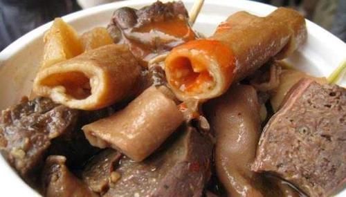 种小吃|80岁奶奶卖“大乱炖”,15元1份,吃过的都说好,来晚就怕吃不到