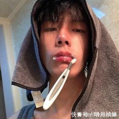 嘴巴|你的嘴巴总是“臭烘烘”的平时注意3小事,让你不自觉散发糖果味