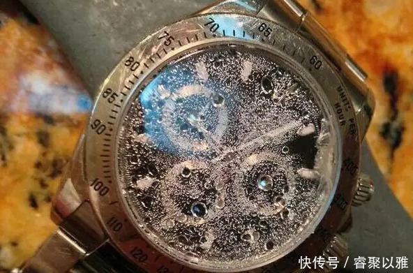 机械表|手表进水了咋办?机械表进水必须马上做这些事情!