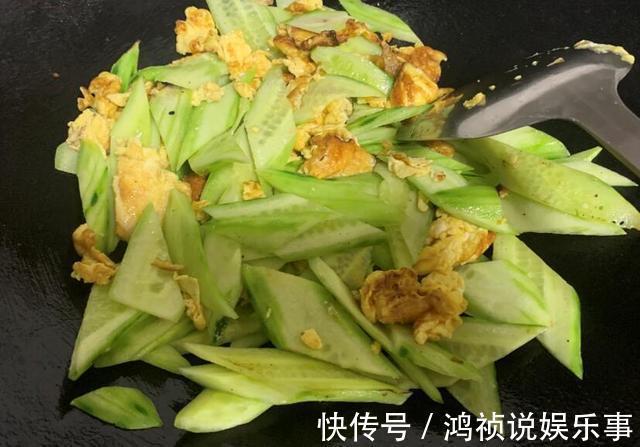豆豉辣椒|“鸡蛋”别再和番茄炒了，换一样，清脆可口，又营养又好吃
