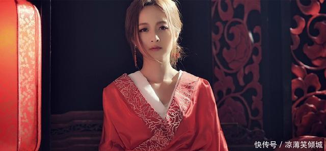 顶替|皇帝命妃子侍寝,宫女顶替,结果生下千古一帝!