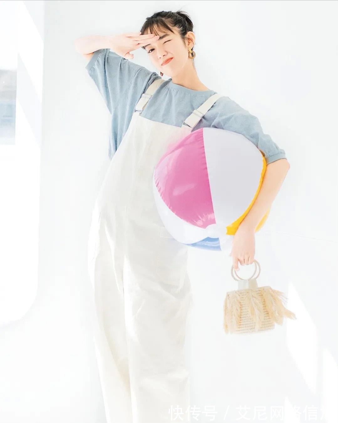 印花|凭什么她穿“大阔腿裤”美成画?日系文艺派的疗愈穿搭,从没失望