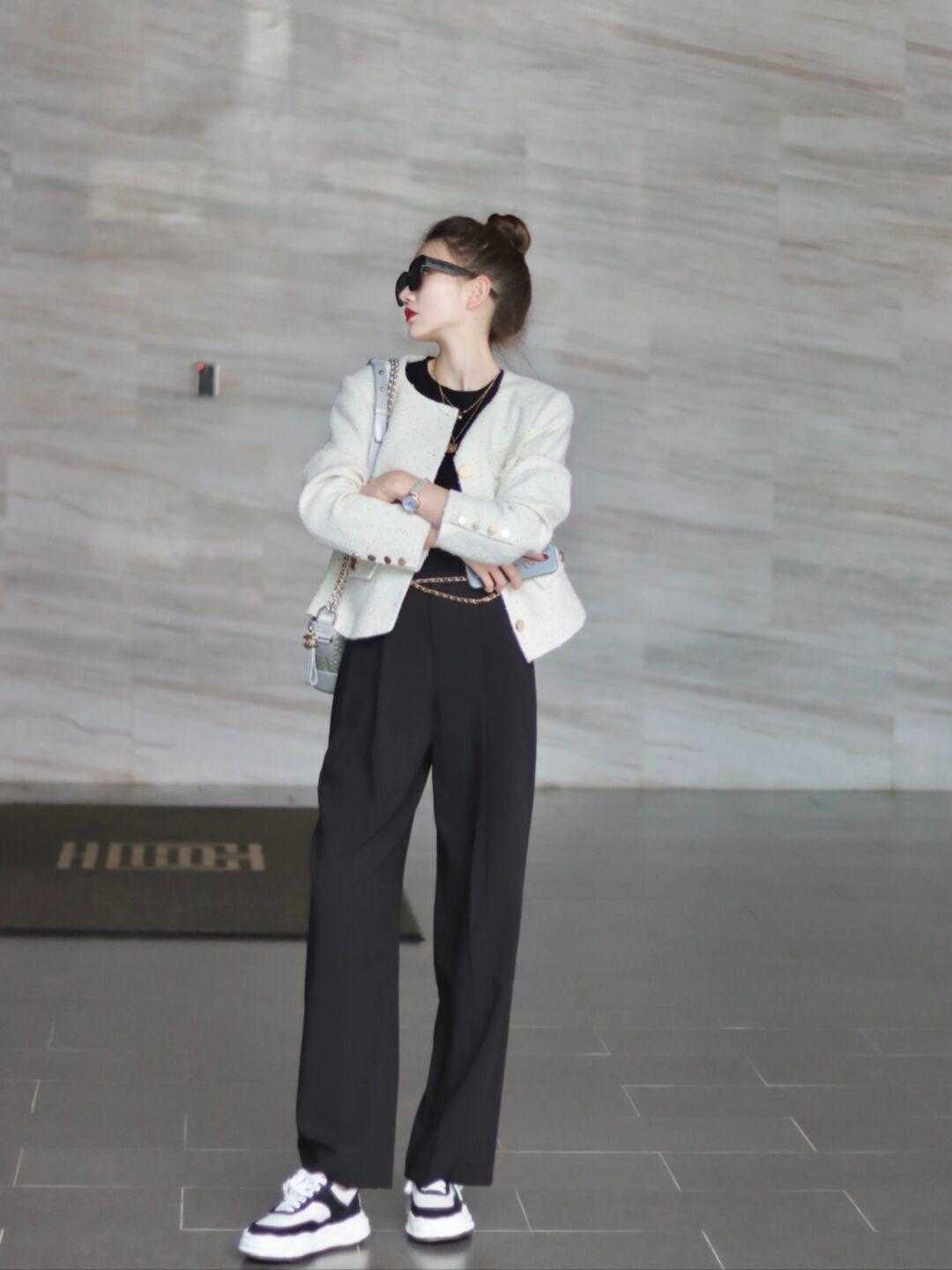 小姐姐|天冷建议买这3条裤子,遮肉保暖还百搭,梨形身材的女生快入手