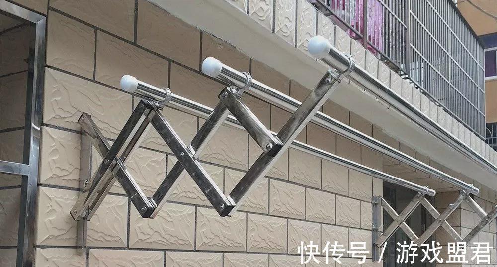隐形晾衣架|别人家颜值爆表的休闲区阳台，衣服到底是怎么晾的？