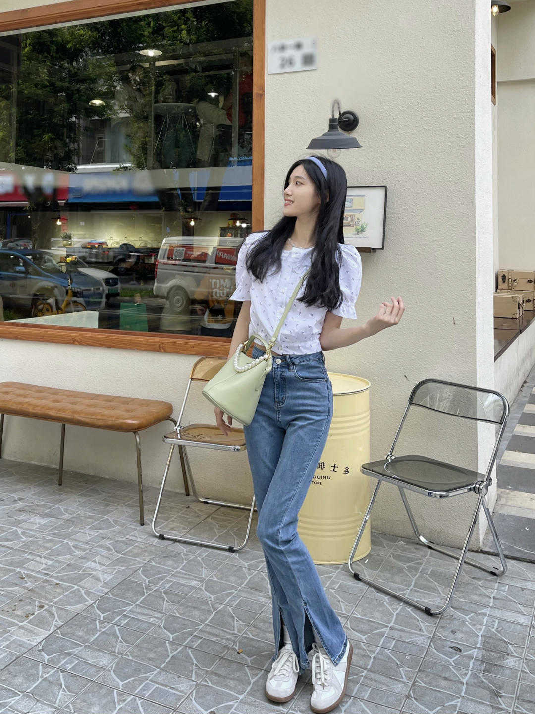 直筒|牛仔裤的n个搭配方法,显气质还减龄,高级时髦