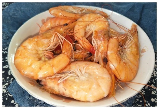 水煮虾,用最简单的方法烹饪,味道鲜美好吃