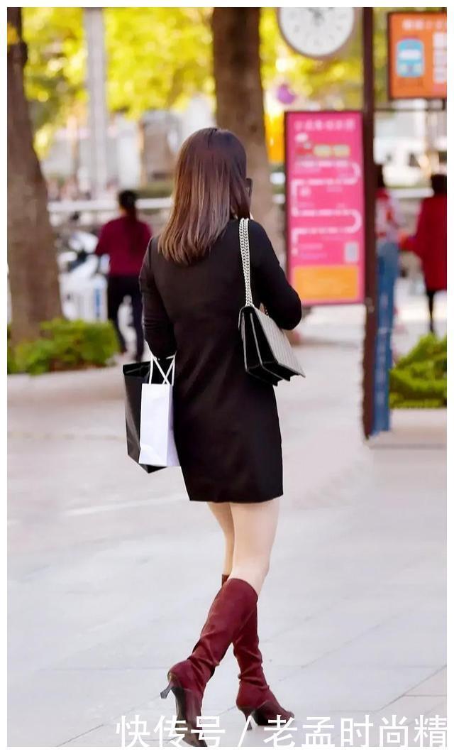 ֱͲ|½ÖÅÄ£ºÊ±ÉÐÅ®º¢ÕâÑù´©,ºÚÉ«Á¬ÒÂȹ¸ß¸úֱͲѥ,Çà´º¿É°®ÓÖÉÙÅ®