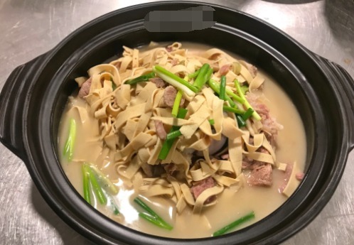 周末去大厨朋友家吃饭,他烧了8个菜,以为是家常菜其实是高标准