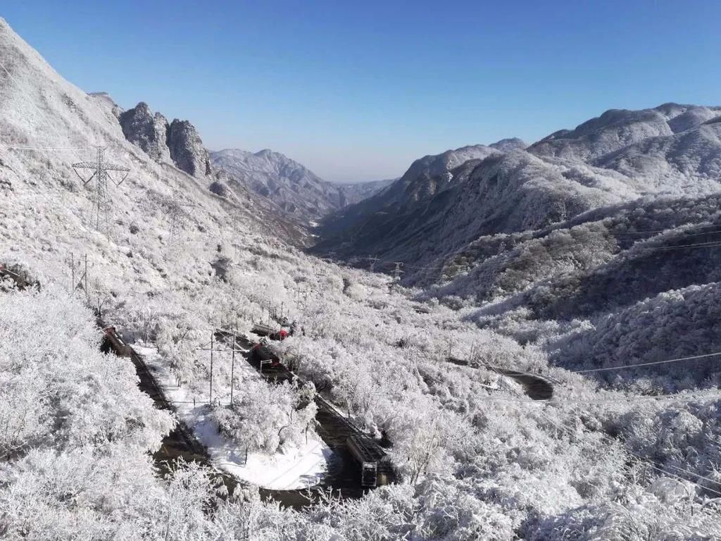 胜地|宝鸡这里雪景迷人，岭南公园成网红打卡胜地！