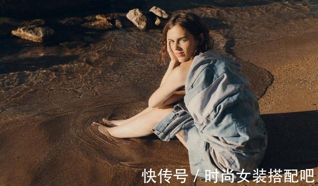 天蓝色 蓝色搭配复古大方,让造型变得更惊艳,是不容错过的配色!