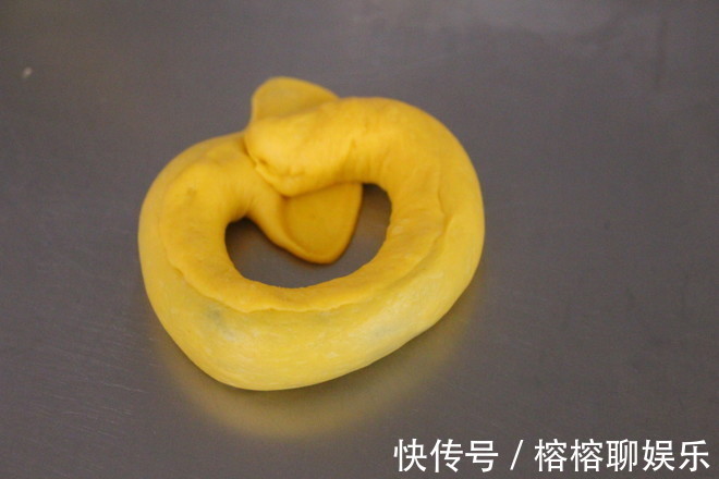 近视|越来越多孩子近视平时多给孩子吃这个，可以预防近视眼，还长个