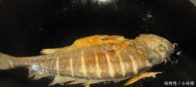  煎鱼|煎鱼时, 往油里加点这个, 不仅不粘锅, 煎出来的鱼会更入味!
