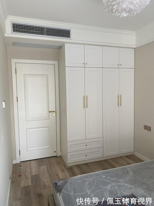 收纳|107㎡的家装风格选择了白色系,简单干净现代时尚,就是不耐脏