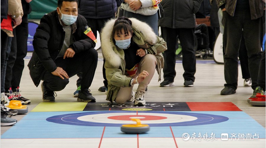 冰雪运动|山东省第六届残疾人冰雪季暨泰安市残疾人旱地冰壶友谊对抗赛启动