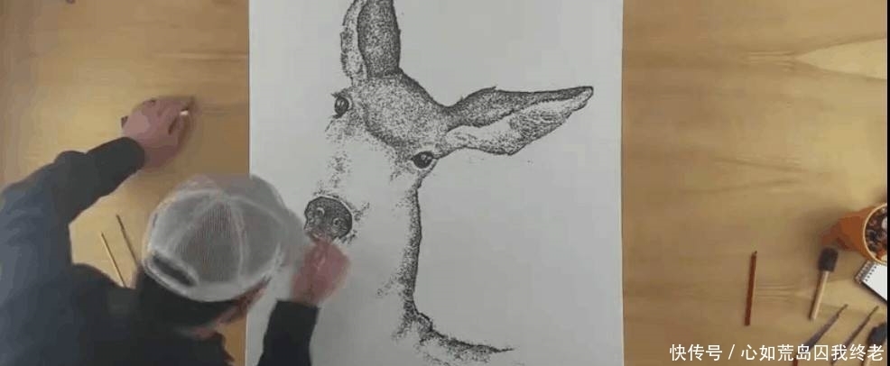 大吃一惊|男子用火药作画,随即亲手点燃了自己的作品,结果让人大吃一惊!