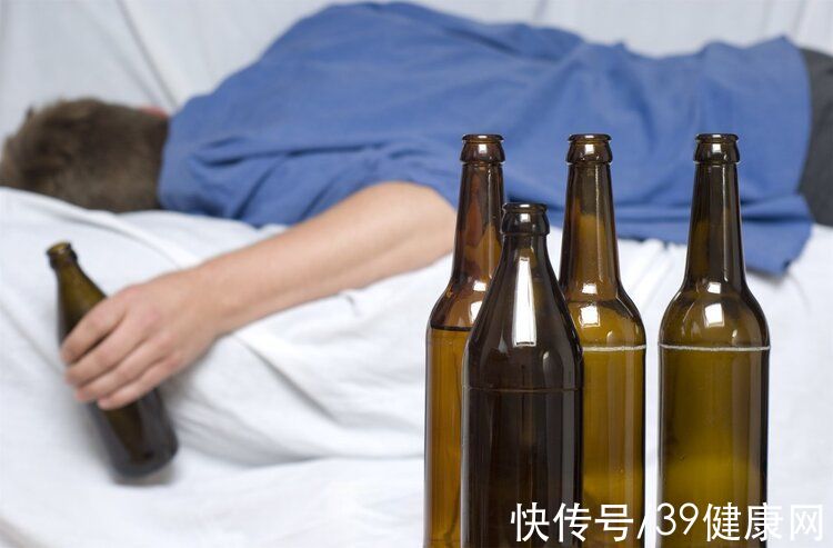 甲状腺激素|经常半夜“自然醒”再难入眠，怎么回事？多数是4个问题在作祟