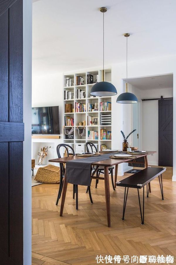 空间|他120㎡家,一进门玄关就把我吸引,全屋空间极致利用,真的很巧妙